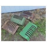 John Deere Grilles