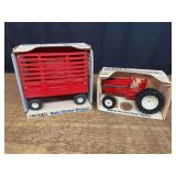 (2) 1/16 IH 3088 + Bale Throw Wagon NIB Ertl