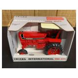 1/16 IH 1066 Special Edition NIB Ertl