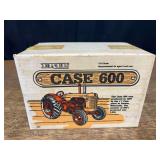 1/16 Case 600 NIB Ertl