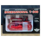 1/16 IH T-340 Crawler Collector NIB Ertl
