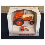1/16 Case 600 Tractors Set NIB Ertl