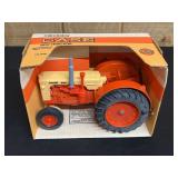 1/16 Case 600 NIB Ertl