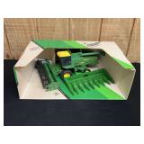 1/24 John Deere Titan Combine NIB Ertl