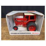 1/16 IH 1566 Special Edition NIB Ertl