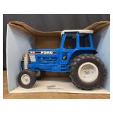 1/12 Ford TW-5 NIB Ertl