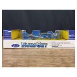 1/64 Ford Farm Set NIB Ertl