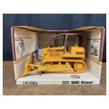 1/16 Case 1550 Crawler NIB Ertl