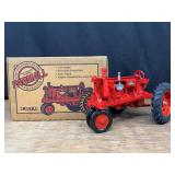 1/16 Farmall F-20 Iowa Welcome Center NIB Ertl