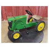 John Deere 8360R Pedal Ertl
