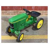John Deere 7600 Pedal Ertl