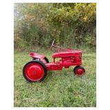IH Farmall Small H Pedal Eska