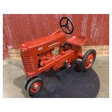 Farmall 400 Pedal Eska