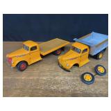 (2) 1/16 GMC Trucks DCP