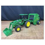 (2) 1/16 John Deere 2550 + Round Baler Ertl