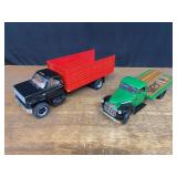 (2) 1/16 Chevrolet + GMC Trucks DCP