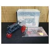 1/16 Farmall Regular Precision NIB Ertl