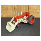1/16 Farmall 806 w/Loader Ertl