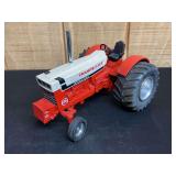 1/16 IH 1066 Swampbuster Pulling Tractor Custom