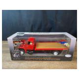 1/16 1975 Chevrolet Flatbed Truck NIB DCP