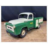 1/16 Tru-Scale IH Service Truck Carter