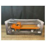 1/16 1975 Chevrolet Flatbed Truck NIB DCP