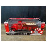 1/16 International KB-5 Fire Truck NIB DCP