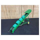 1/16 John Deere Bale Elevator Ertl