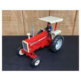 1/16 Farmall 1206 1998 Iowa FFA Ertl
