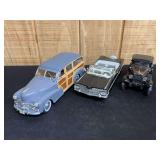 (3) 1/18 Cars