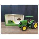 1/16 John Deere 7800 Collector NIB Ertl