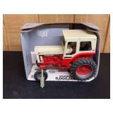 1/16 IH 1066 5 Millionth Ertl
