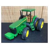 1/16 John Deere 8420 Ertl