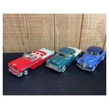 (3) 1/18 Cars