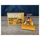 1/35 Case 850C Crawler Loader NIB NZG