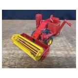 1/20 Massey-Harris Combine Reuhl