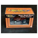 1/64 Young Blood Pulling Tractor NIB SC