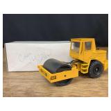 1/35 Case 1601 Roller NIB Conrad