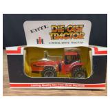 1/64 IH 6388 NIB Ertl