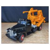 1/16 IH KB-5 Truck with MM Corn Sheller Custom