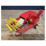 1/20 Massey-Harris Clipper Combine Reuhl
