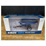 1/64 Kinze 1051 Grain Cart NIB SC