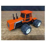 1/32 Allis Chalmers 4W-305 Ertl