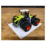 1/64 Claas 4500 Xerion Ertl