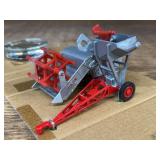 1/43 Case Combine Ertl