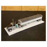 1/64 Kenworth w/Wilson Trailer