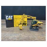 1/50 Caterpillar M318 Wheeled Excavator NIB NZG