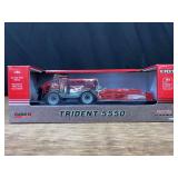 1/64 Case-IH Trident 5550 Prestige NIB Ertl