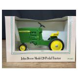 1/8 John Deere 20 Pedal Tractor NIB Ertl