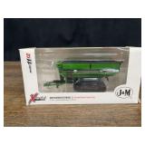 1/64 J&M 1112 Grain Cart NIB SC